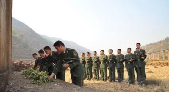 中国最特殊的大桥:火车经过都鸣笛30秒，只因桥墩浇筑1个人