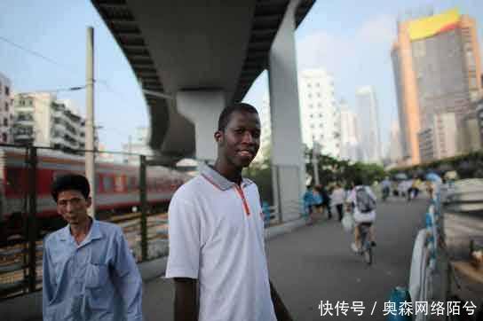 远赴广州的非洲黑人都是靠什么生存倒卖早已司空见惯