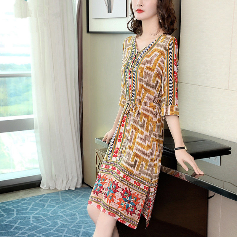 别穿代代相传的连衣裙了!今年的真丝裙太洋气，穿了舍不得脱