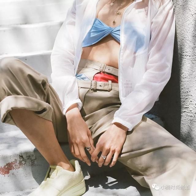 从你的衣柜出发，今夏就为自己挑选粉彩色系休闲鞋