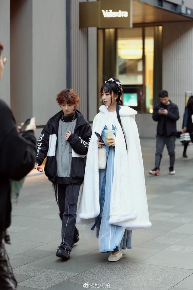 成都@成都街拍:古装与二次元大比拼!