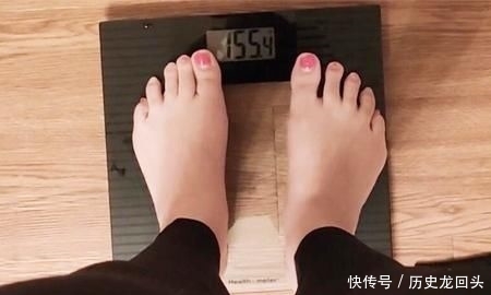  『中餐』141斤女生减肥，早中餐各吃3个鸡蛋，晚餐不吃，3天看她体重变化