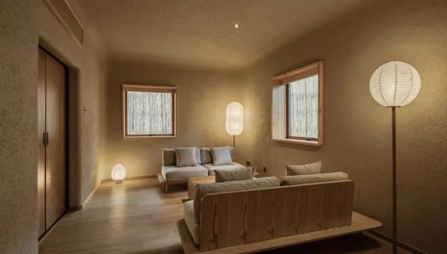 他在浙江大山里租6间房，花1500万装修，被村民嫌：太普通