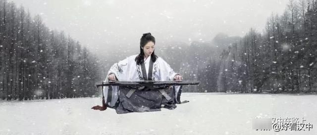 大雪过后的汉中龙池特别适合汉服摄影，不信你看