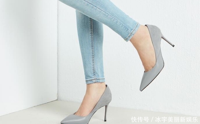  「展示」每个女人都应该有一双高跟鞋，很好的展示出你的气质