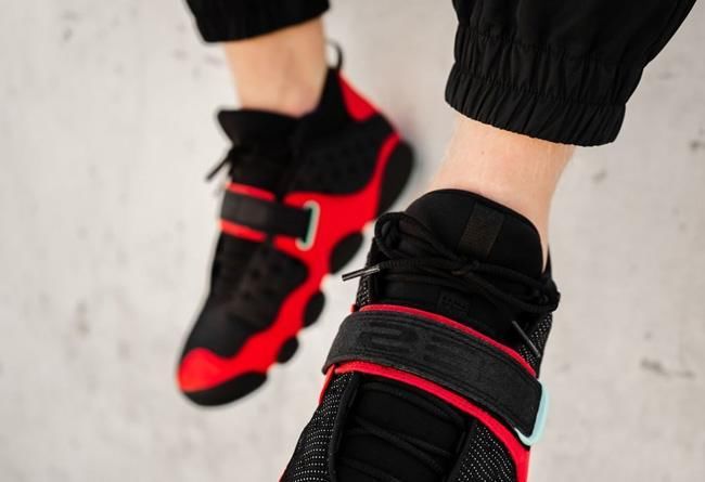 即将发售!黑红配色Air Jordan Black Cat上脚图释出!