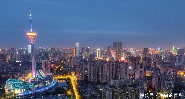 曾不被认可的城市, 如今位列新一线之首, 实力紧追北上广深