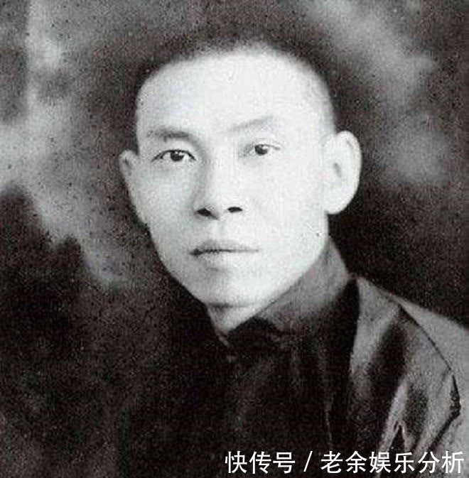  管家@杜月笙临死前，躺在病榻上让管家当着别人的面做了件事，无
