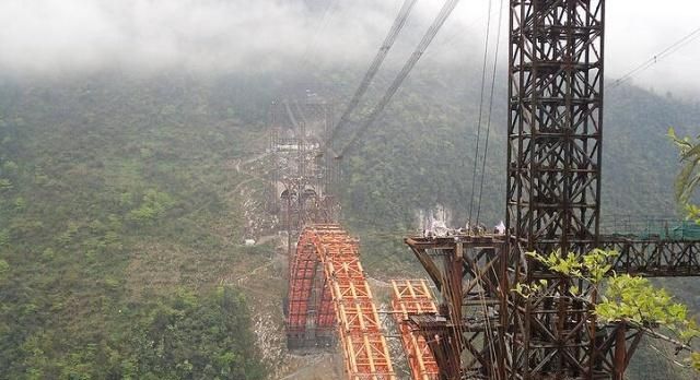 湖北最“奇特”的大桥，包含几万根钢管，还创一项纪录！