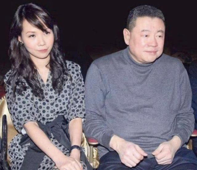  【真的】她真的亏了这么多钱？