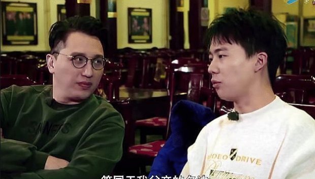  「曹云金」记者问郭麒麟遇到曹云金会打招呼么郭麒麟的回答堪称教科书