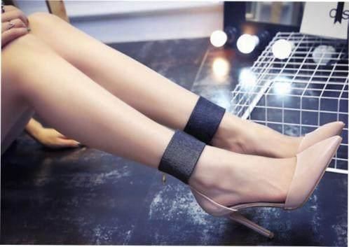 教你如何正确搭配时尚高跟鞋，让腿部魅力值蹭蹭蹭往上涨！