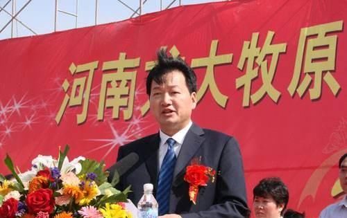  中国：现在养猪能赚钱吗？中国养猪首富牧原股份秦英林身价达100