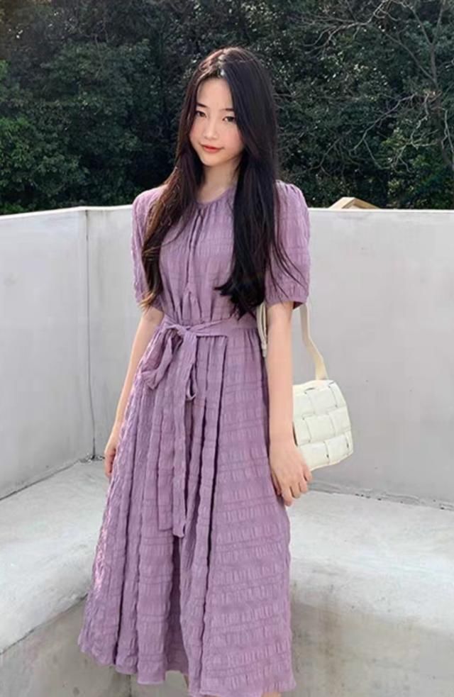  『模式』建议女生：春季穿“可盐可甜”的连衣裙，准能让你切换到女神模式