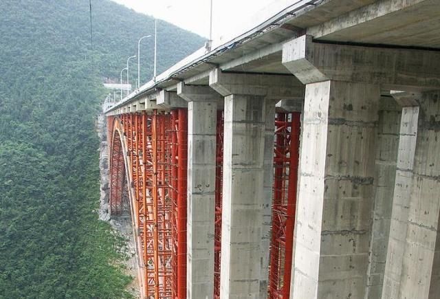 湖北最“奇特”的大桥，包含几万根钢管，还创一项纪录！