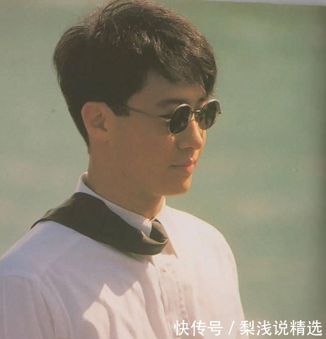  精致■说个鬼故事，娱乐圈已经20年没出过大帅哥了...