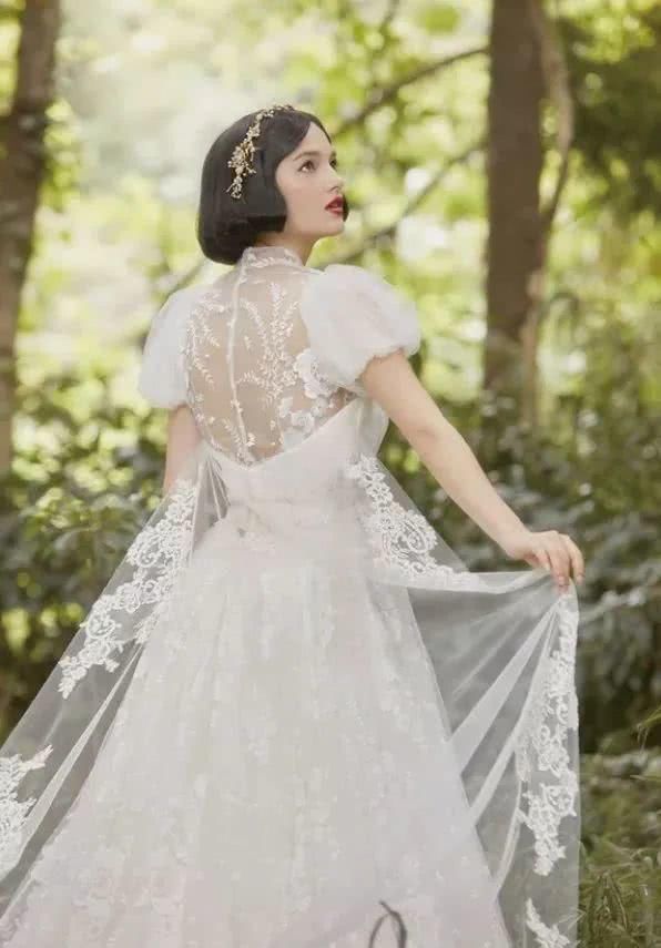  [公主联名]把冰雪奇缘做成婚纱！这些迪士尼公主穿的婚纱裙也太好看了！
