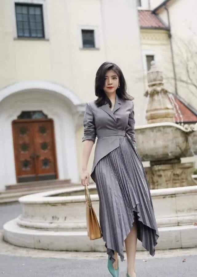 阔腿裤:春季不知道穿什么?我们来“偷”三木的10种新搭配,知性又温柔