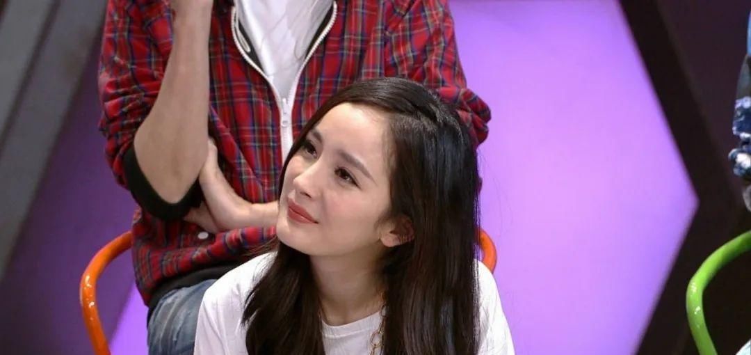  baby和黄晓明：Baby早期参加《快本》, 皮肤水嫩颜值太高, 内涵黄晓明前女友获赞
