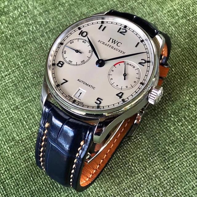 广州站西查获价值数亿元高仿表!让人感叹是这些表竟能远销欧洲?