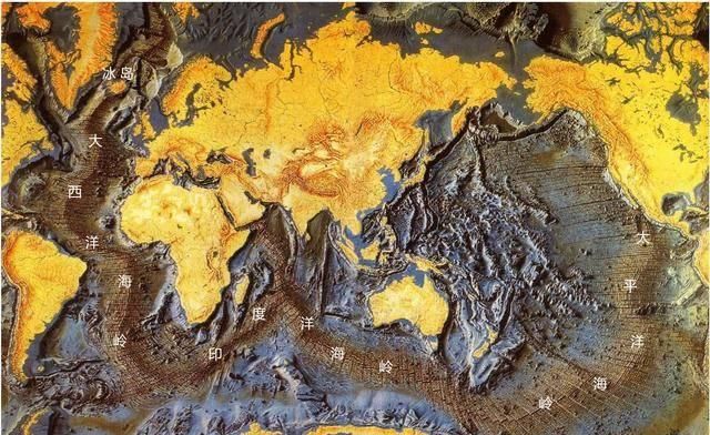 为什么“海沟”不是出现在板块的生长边界，而是位于消亡边界呢？