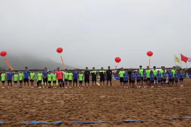 辽宁省首届沙滩足球冠军赛揭幕 国家队主帅助