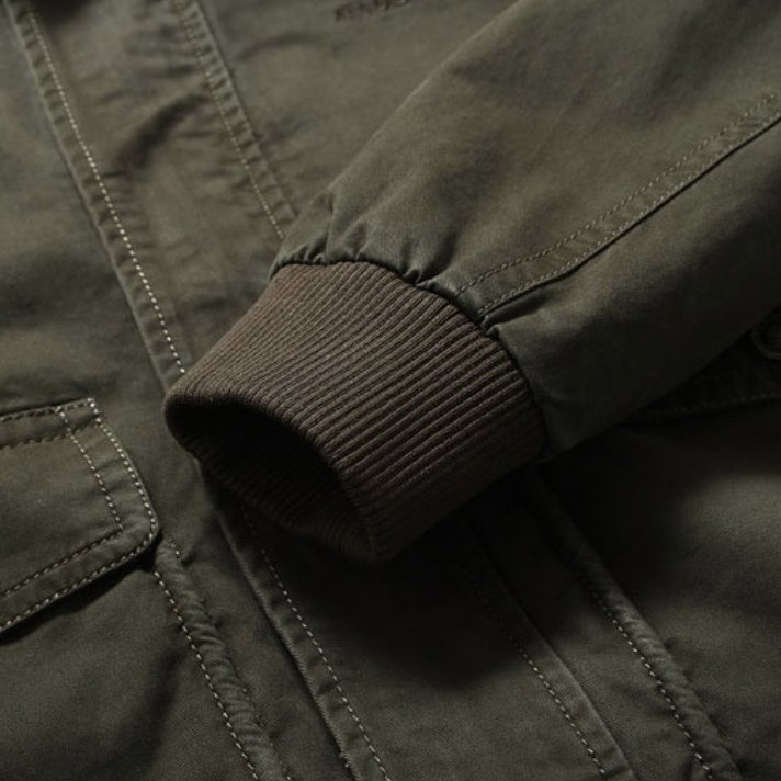 男人50岁以上，少穿衬衫，看下面8款高档男装，让你倍有面子