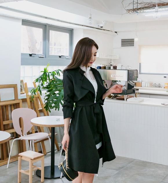 女神孙允珠，百合絮花礼赞公主丝带小洋裙