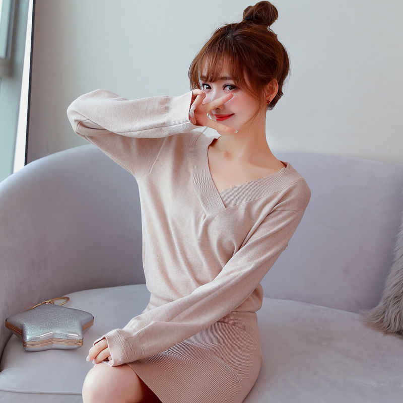 美到飞起来的针织连衣裙，连侧影都美的慌，穿出独一无二的气质