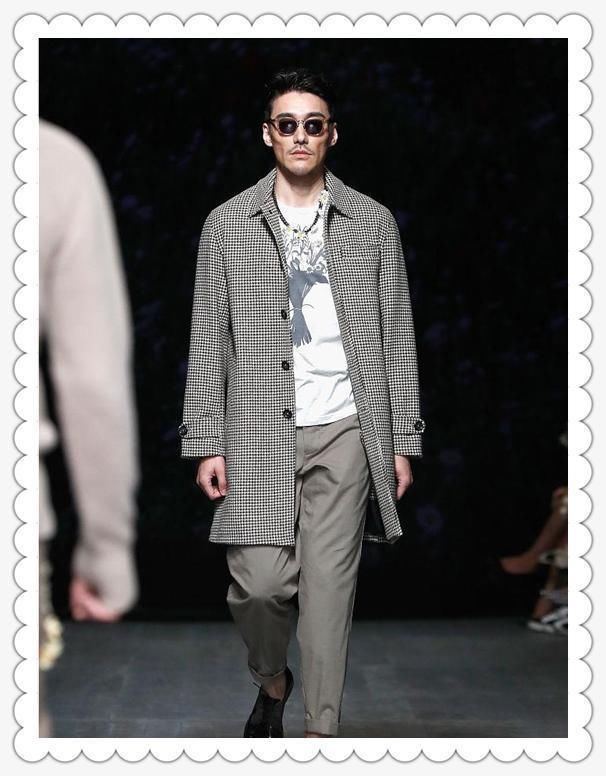 当23岁许巍洲同台47岁胡兵，网友：终于知道成熟和稚嫩差距有多大