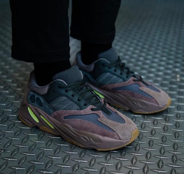  『发售』最贵的 5000+！一张图告诉你，目前发售了多少 Yeezy 700！