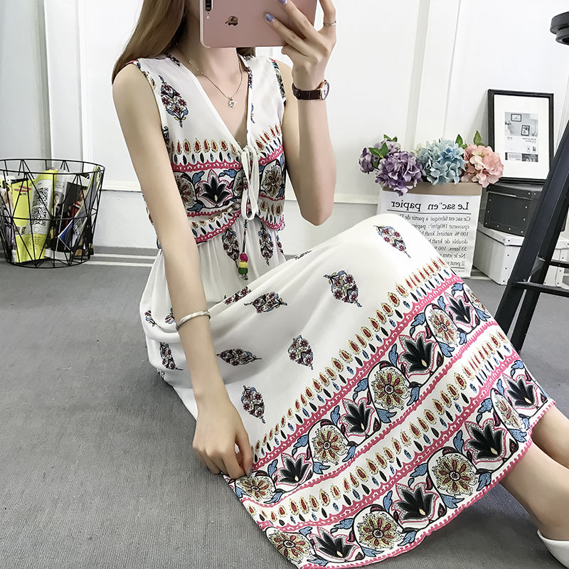 这样穿的“娃娃裙”，比穿夜店裙更迷人，让你魅力四射