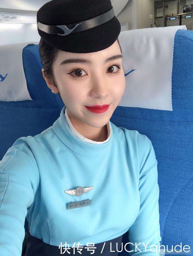 空姐为何要穿裙子, 还是短裙? 原来是有这个小“秘密”