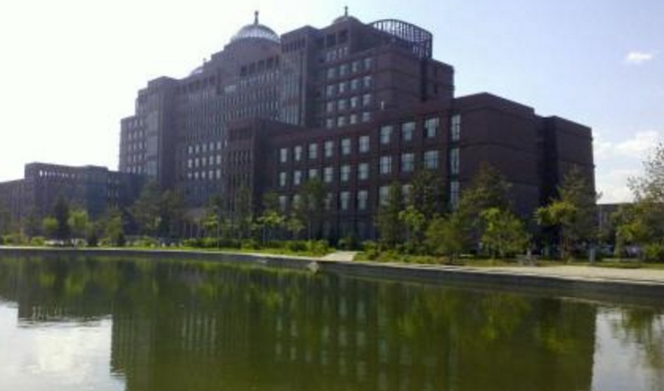 江苏高招本一批次22所高校热门专业录取线抢