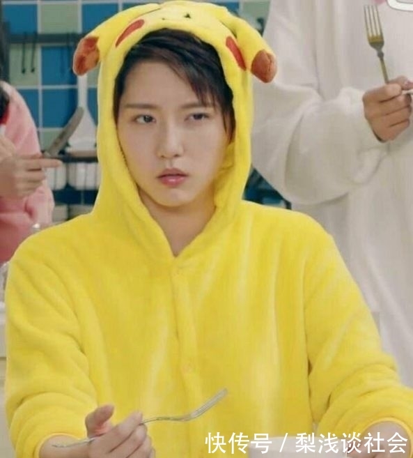 『感觉』被问当着老婆李晟的面和诸葛大力谈恋爱是什么感觉?李佳航回答能让人笑一年