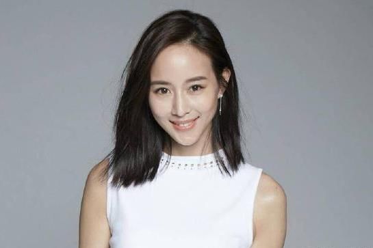 女性的高级气质,当当张钧宁跟周迅撞衫,终于见识到了