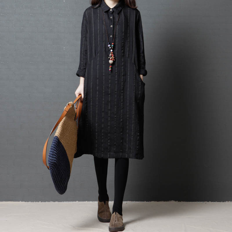 55岁的婆婆真“敢”穿，穿过膝裙子实在好看，惹得邻居人人夸嫩