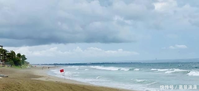 那一刻:在600多平的别墅房睡一晚是啥感觉?推开门那一刻就知道没白来