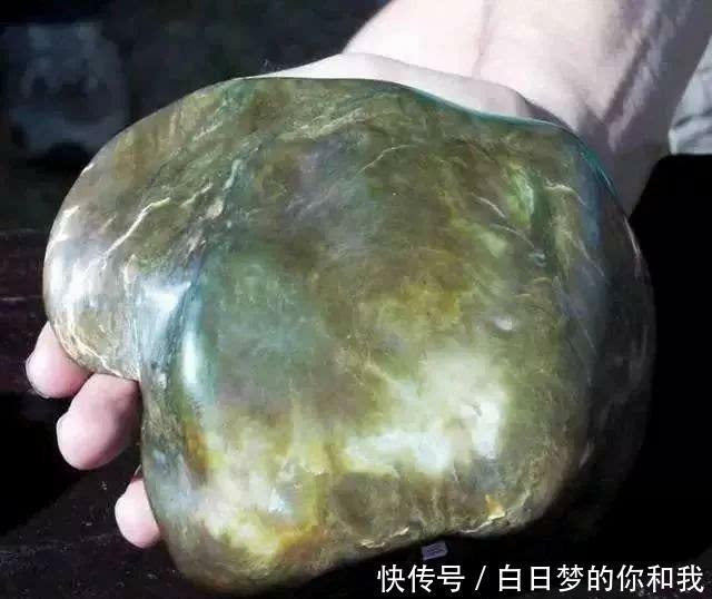  「玉石」谁说老外不玩奇石, 看看国外的石头市场是啥样!