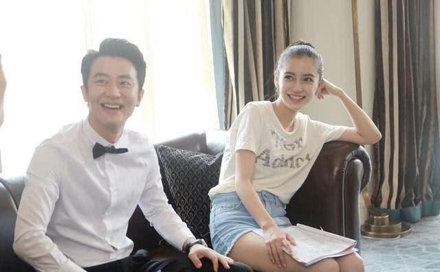 杨颖辟谣查删路人手机，她为何频繁被黑？看完这几点就懂了