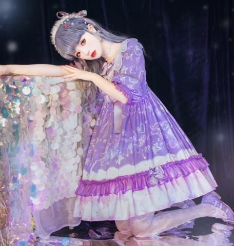  『凹出』lo娘太有才了，将婚纱“倒着”当袜子穿，凹出仙鹤腿美呆了