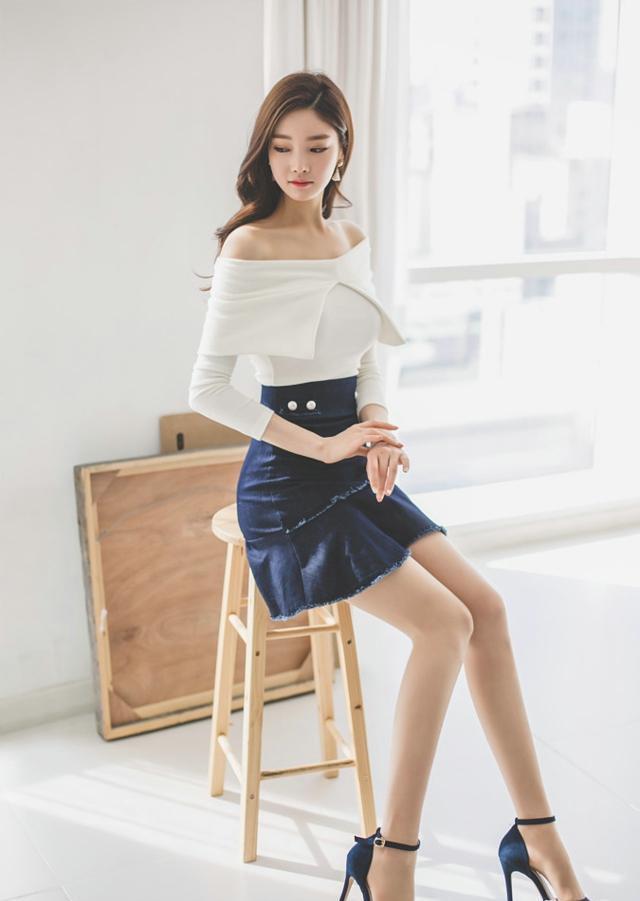 时尚穿搭，靓丽绝伦的紧身短裙，穿出迷人淑女风，尽显浪漫气息！