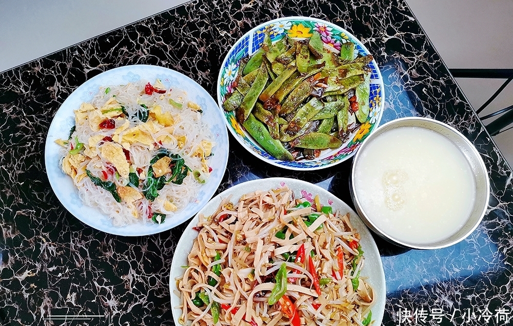  「素炒芸豆」勒紧裤腰带过日子？那是你不会吃，看看我家晚餐，最贵不超10元钱