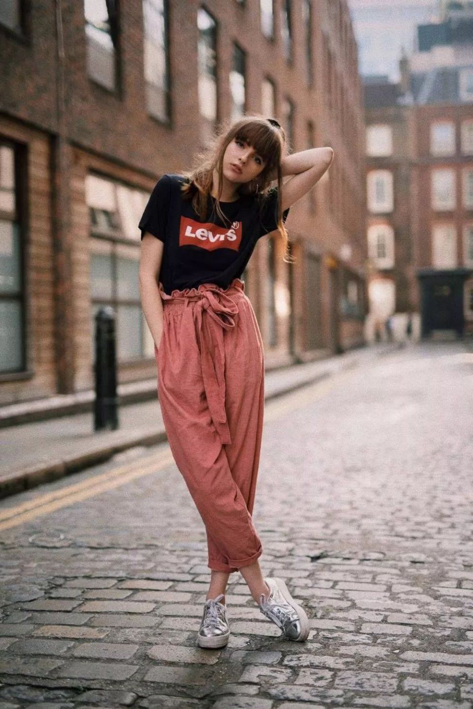 九分裤+运动鞋，才是入秋最潮搭配!!!