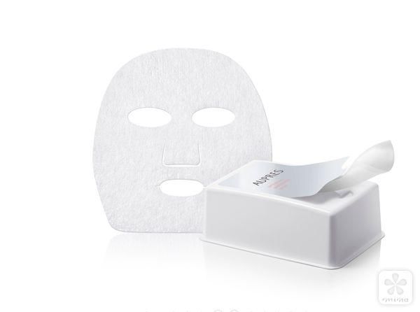 护肤｜雪莉发自拍白成一道光，但那些曾是黑皮肤的女明星是如何变