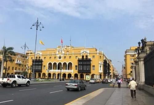  【水源】一座600年没下过雨的城市，房子不用建屋顶，却养着800