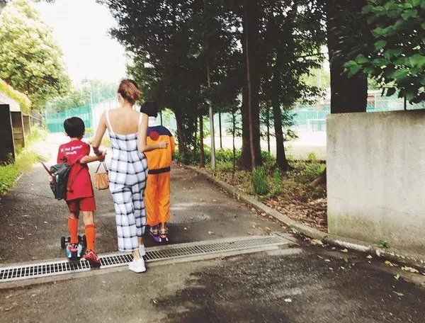 服气| 30+照样美若少女!离婚带娃的她凭啥能做"富豪杀手&quo