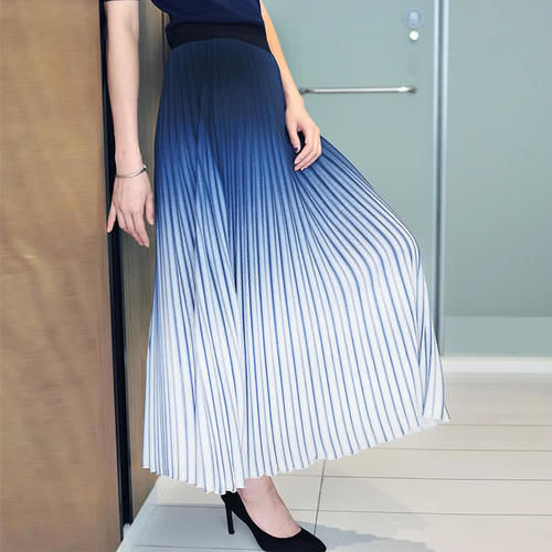 飘逸百褶半身裙，掩饰恼人大粗腿