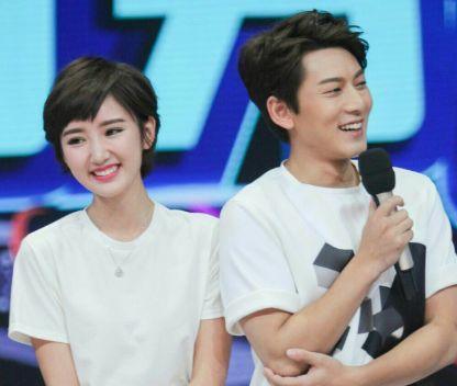 大反转！何洁爆料赫子铭性欲强，坐月子时都被要求夫妻生活！