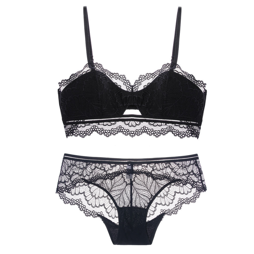 有一种全新文胸:叫做“一片式”文胸，你知道它怎么穿吗?